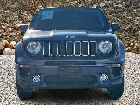 Used 2019 Jeep Renegade Latitude w/ Cold Weather Group image 3