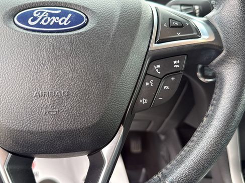 Used 2020 Ford Edge SEL w/ Convenience Package AWD/4WD image 16