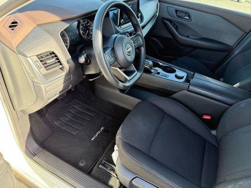 Used 2023 Nissan Rogue S image 21