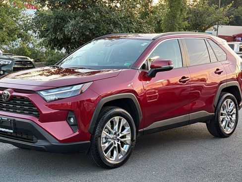 Used 2025 Toyota RAV4 XLE Premium w/ Weather Package AWD/4WD image 2