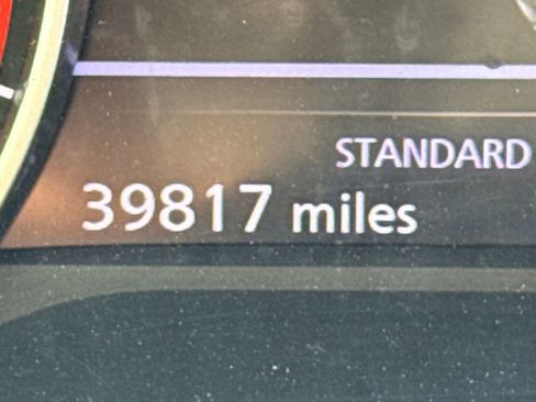 Used 2024 Nissan Rogue SV w/ SV Premium Package image 20