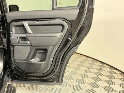 Certified 2024 Land Rover Defender 110 X-Dynamic SE image 24