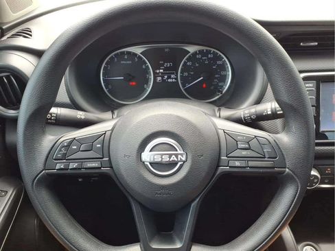 Used 2025 Nissan Kicks Play S FWD image 15