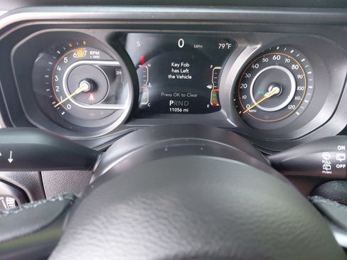 Used 2025 Jeep Wrangler Unlimited Sport AWD/4WD image 7