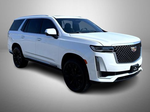 Certified 2024 Cadillac Escalade Premium Luxury w/ Performance Package AWD/4WD image 3