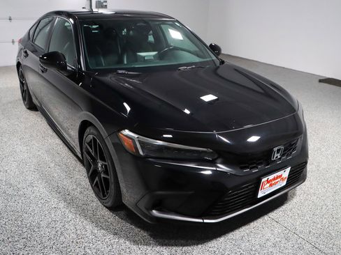 Used 2023 Honda Civic Sport image 5