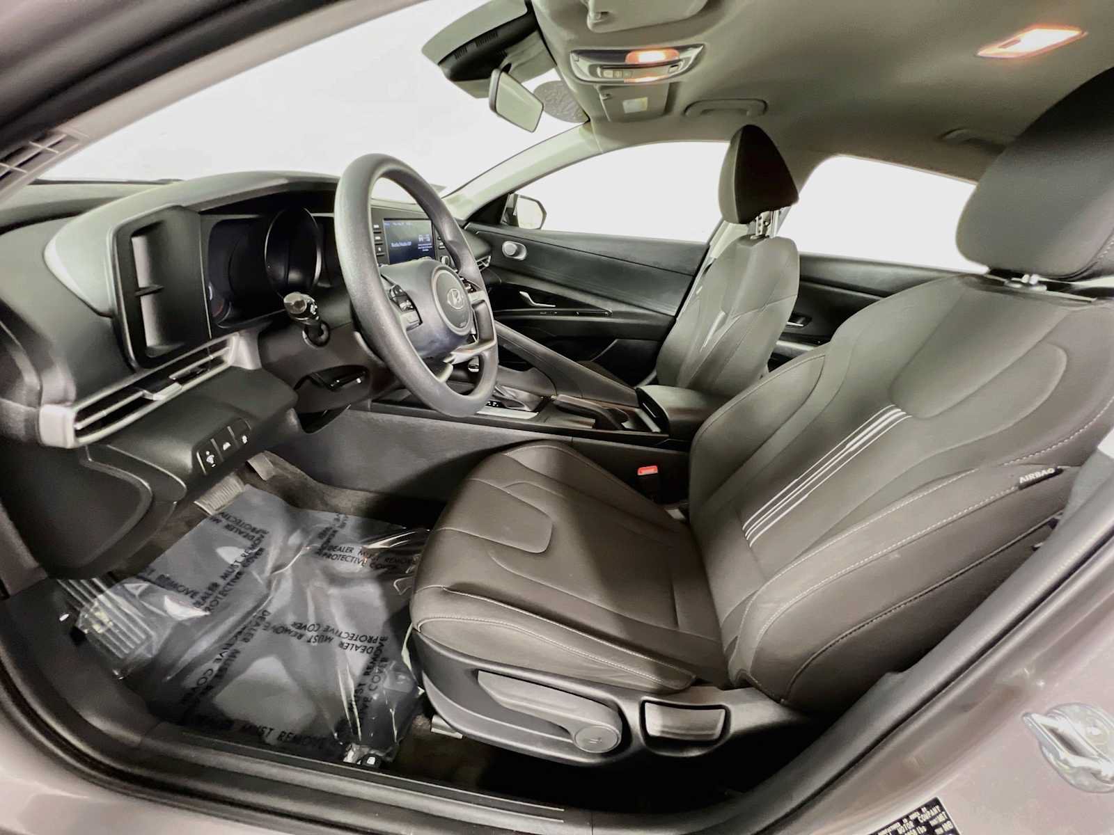 Certified 2023 Hyundai Elantra SEL FWD image 19