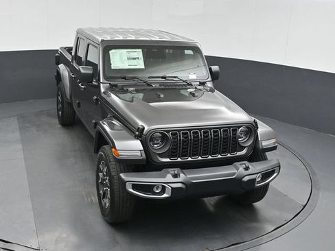 New 2026 Jeep Gladiator Sport AWD/4WD image 36