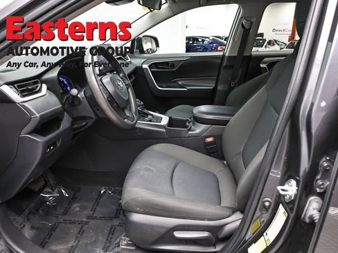 Used 2023 Toyota RAV4 LE AWD/4WD image 13