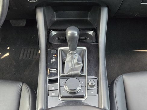 Used 2024 MAZDA MAZDA3 s FWD image 19