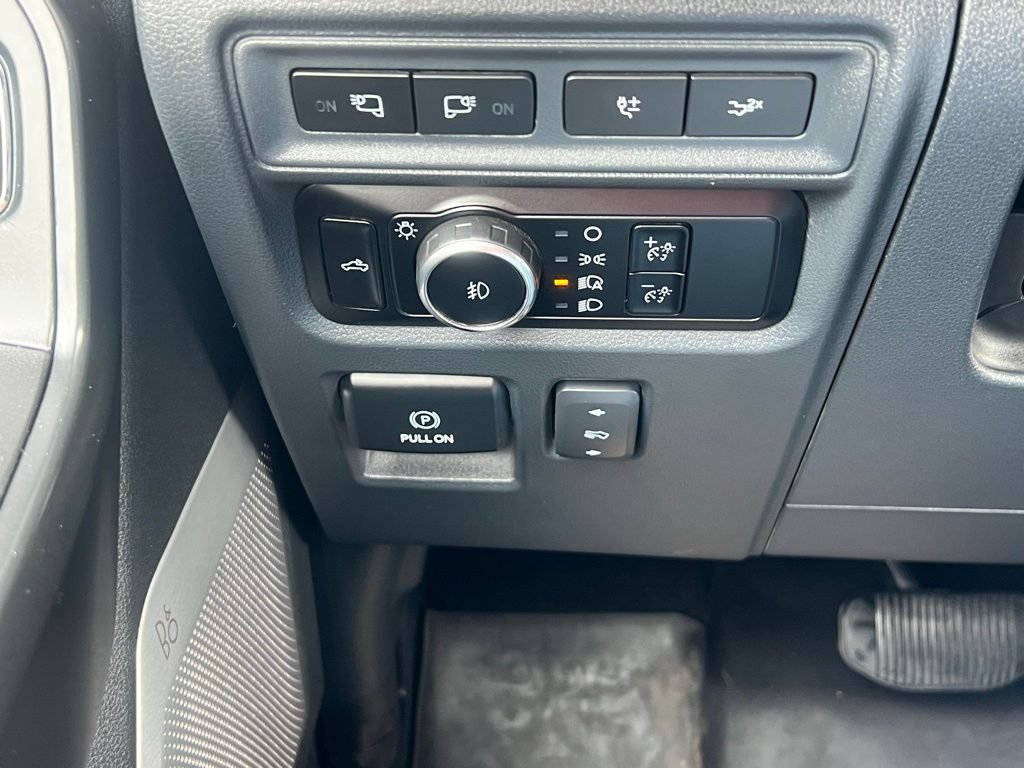 Used 2023 Ford F150 Raptor AWD/4WD image 35