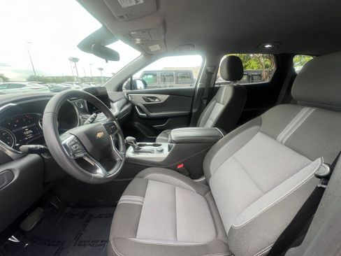 Used 2025 Chevrolet Blazer LT image 27