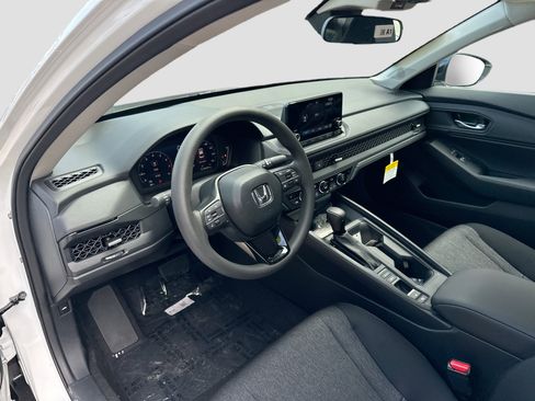 New 2025 Honda Accord SE image 7