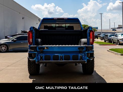 Used 2022 GMC Sierra 1500 AT4 w/ AT4 Preferred Package AWD/4WD image 8