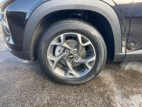 New 2026 Chevrolet Trax LT w/ LT Convenience Package image 28