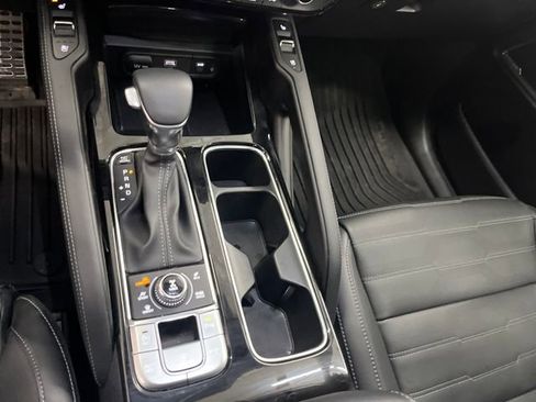 Certified 2025 Kia Telluride SX Prestige image 17