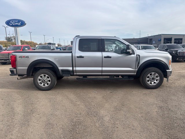 Used 2023 Ford F250 XLT AWD/4WD image 11