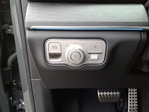 New 2026 Mercedes-Benz GLS 450 4MATIC image 16