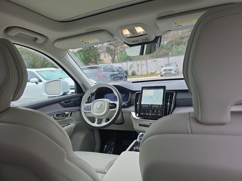 New 2026 Volvo XC90 B6 Ultra image 19