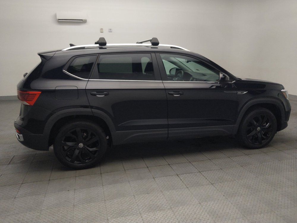 Used 2022 Volkswagen Taos SE FWD image 10
