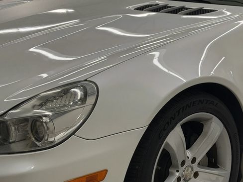 Used 2009 Mercedes-Benz SL 550 image 4