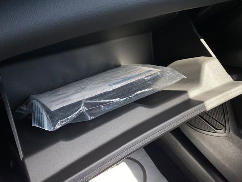 Used 2023 Buick Envision Essence w/ Sport Touring Package image 19