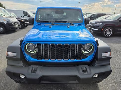 Certified 2026 Jeep Wrangler Sport AWD/4WD image 22