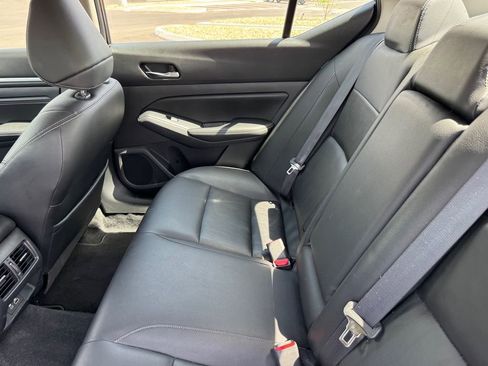 Used 2019 Nissan Altima 2.5 SL FWD image 8