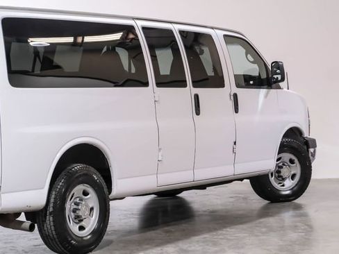 Used 2012 Chevrolet Express 3500 LT w/ LT Preferred Equipment Group image 15