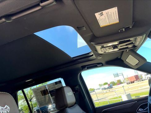 Used 2023 Chevrolet Tahoe High Country w/ Premium Package 2 image 26