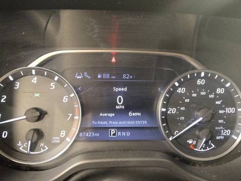 Used 2020 Nissan Titan SV w/ Accessory Utility Package image 23