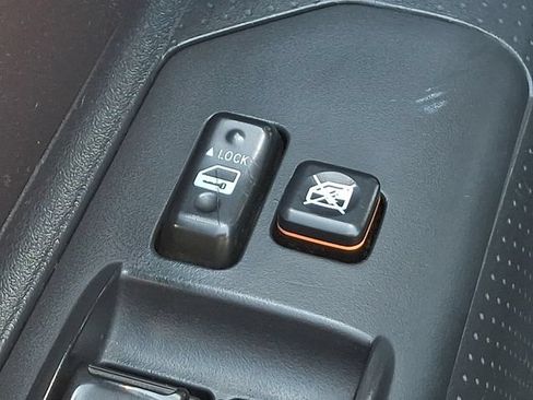 Used 2007 Toyota FJ Cruiser 4WD image 16