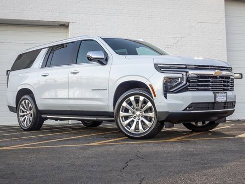 New 2026 Chevrolet Suburban Premier image 2