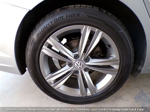 Used 2021 Volkswagen Jetta R-Line w/ R-Line Cold Weather Package FWD image 40
