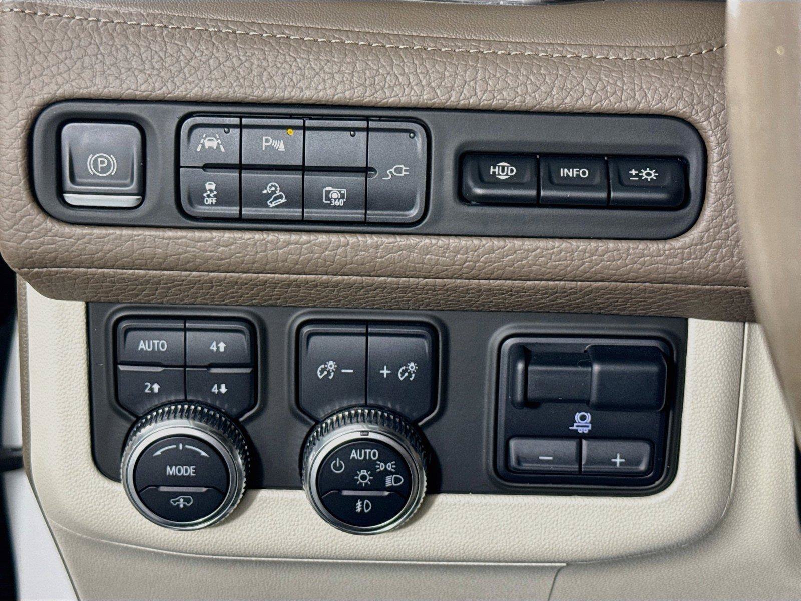 Used 2022 GMC Yukon XL Denali w/ Denali Ultimate Package AWD/4WD image 17