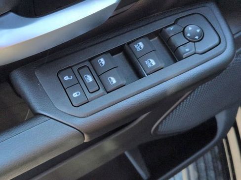 New 2026 RAM 1500 Express AWD/4WD image 12