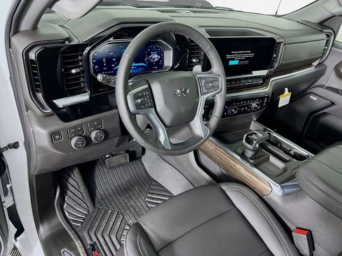New 2026 Chevrolet Silverado 1500 LT Trail Boss w/ Convenience Package II AWD/4WD image 9
