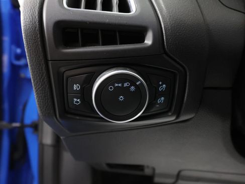 Used 2017 Ford Focus RS AWD/4WD image 31