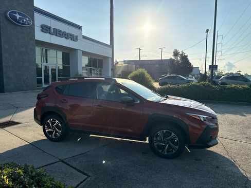 Used 2025 Subaru Crosstrek 2.5i Premium AWD/4WD image 8