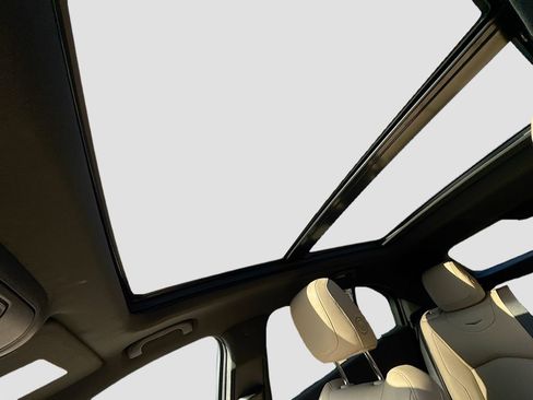 Used 2024 Cadillac XT4 Luxury image 20