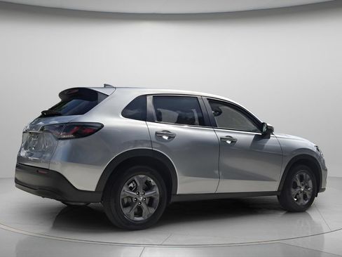 Certified 2026 Honda HR-V LX image 7