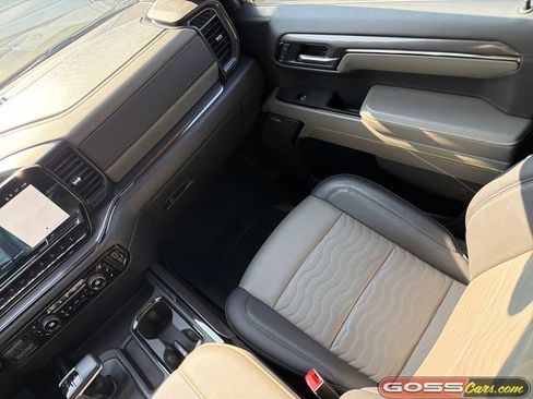 Used 2024 Chevrolet Silverado 1500 ZR2 w/ Technology Package AWD/4WD image 17