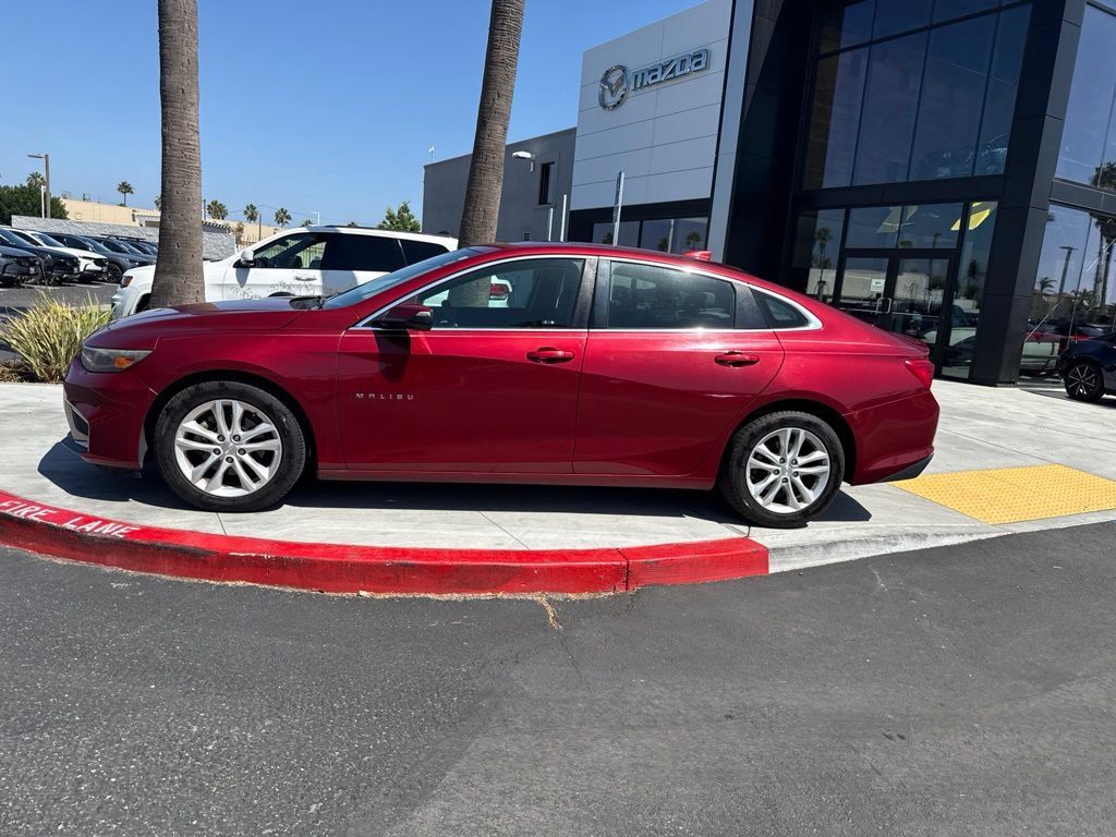 Used 2018 Chevrolet Malibu LT FWD image 6