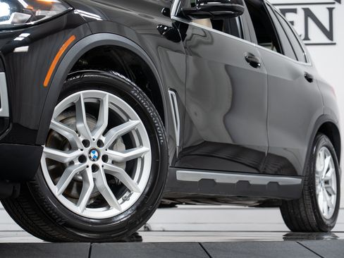 Used 2019 BMW X5 xDrive40i w/ Convenience Package AWD/4WD image 27