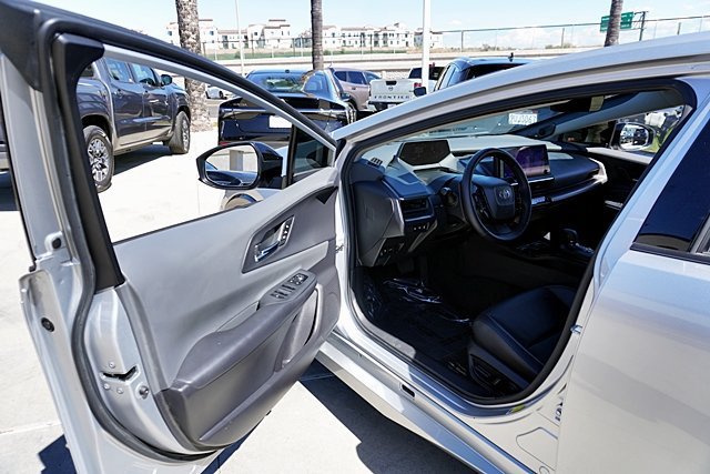 Used 2024 Toyota Prius Limited w/ Limited Premium Package FWD image 51