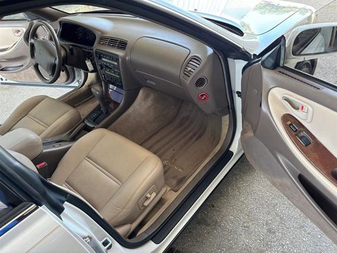 Used 1996 Lexus ES 330 FWD image 10