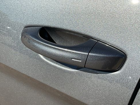 Used 2025 Volkswagen Atlas SE image 10