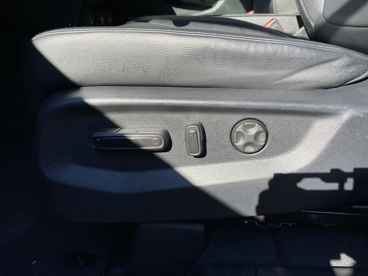 Used 2024 Honda Odyssey Touring image 14