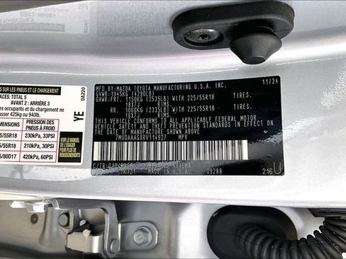 Used 2024 Toyota Corolla Cross XLE w/ Convenience Package FWD image 16
