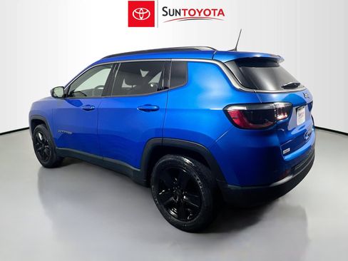 Used 2022 Jeep Compass Latitude image 6